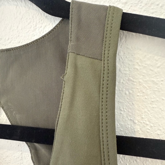 Gymshark x Nikki Blackletter Sports Bra - Picture 2 of 3